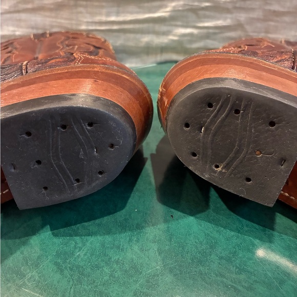 Women’s Boulet Cowboy Boots - Picture 4 of 9